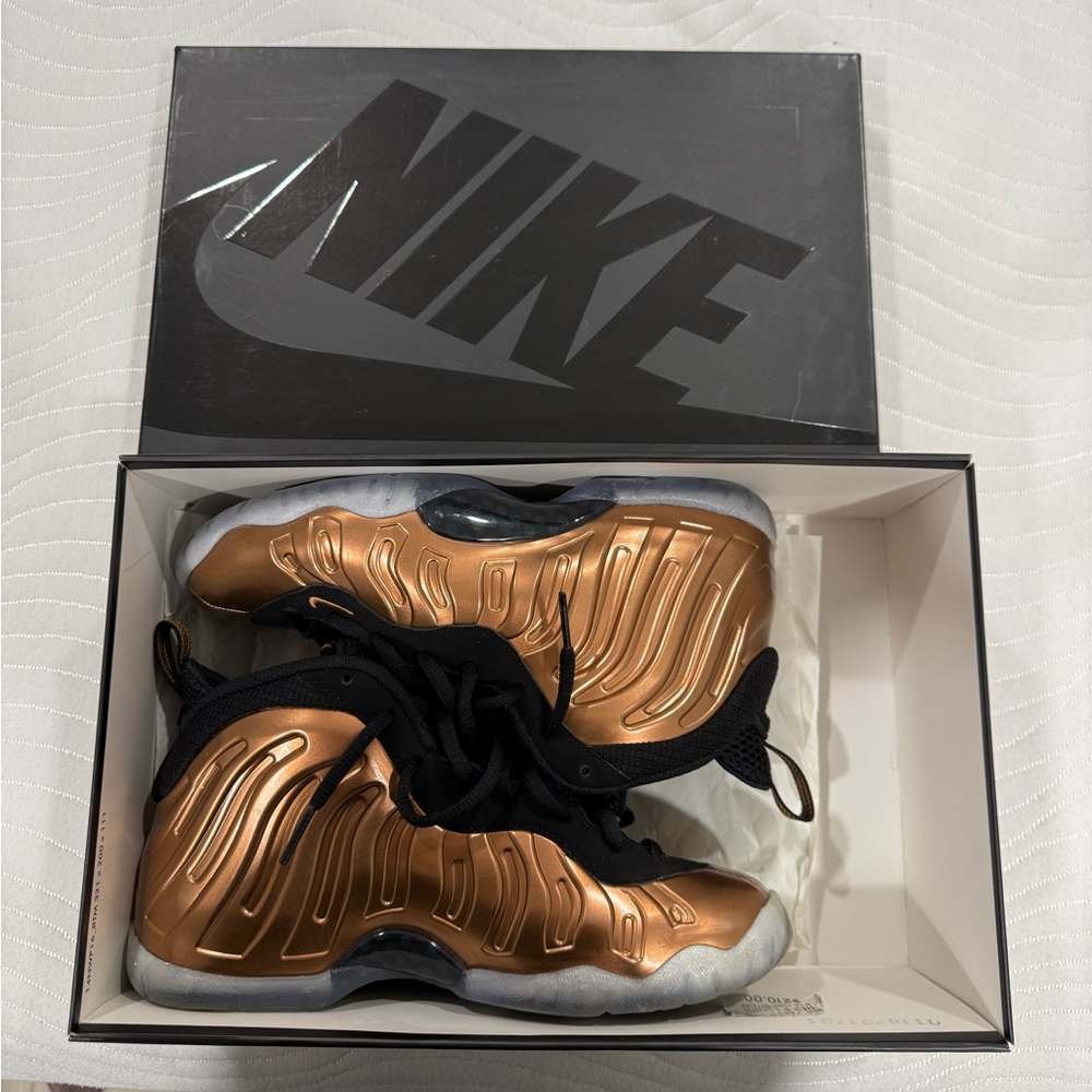 Nike Kids Metallic Gold and Black Sneakers